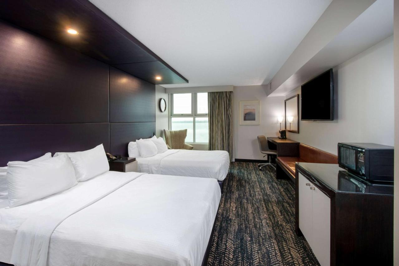 41 Lakefront Hotel, Trademark Collection By Wyndham Geneva Exterior photo