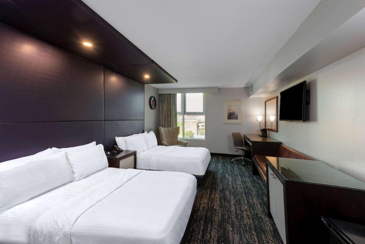 41 Lakefront Hotel, Trademark Collection By Wyndham Geneva Exterior photo