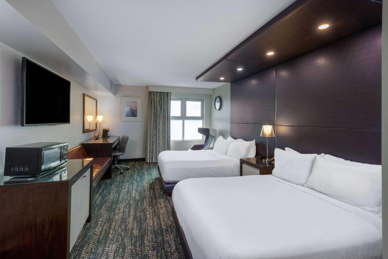 41 Lakefront Hotel, Trademark Collection By Wyndham Geneva Exterior photo